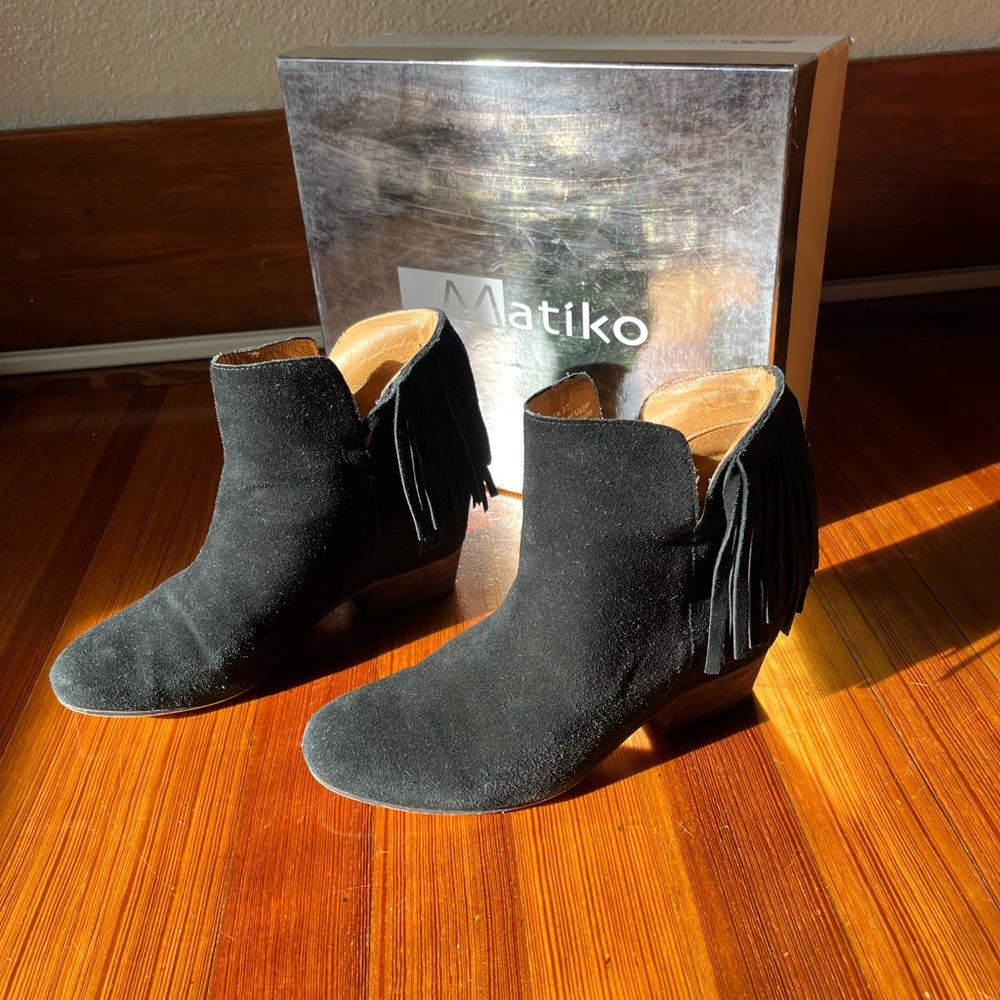 Matiko fringed suede boot